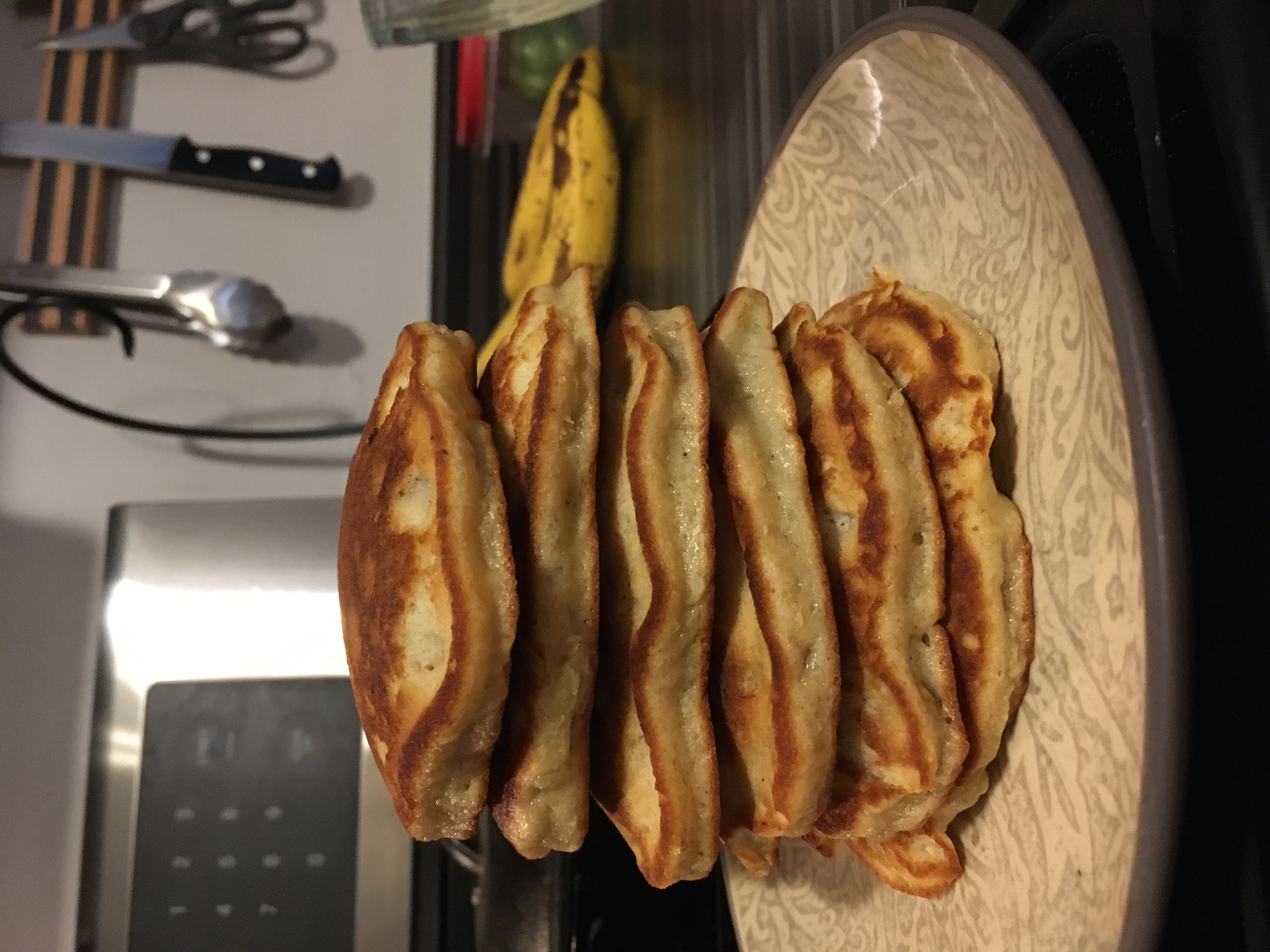 a plate of pancakes